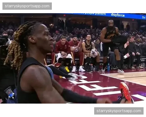 骑士主场112-84大胜篮网 豪取六连胜哈登16分9助攻