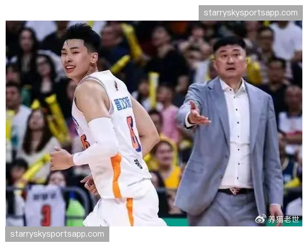 邹阳场均15.4分展现全能锋线 福建新星成球队重建核心